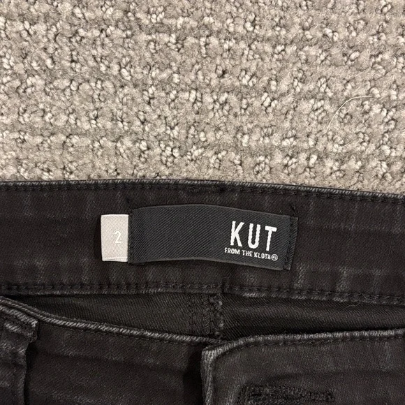 Kut by Kloth Black Women's Straight Leg Jeans with raw hem - Picture 2 of 4